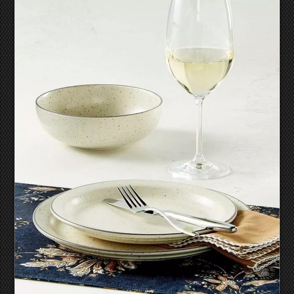 Bardwil Avery Ochre 2-Pc. Cotton Napkin Set new - Picture 2 of 2